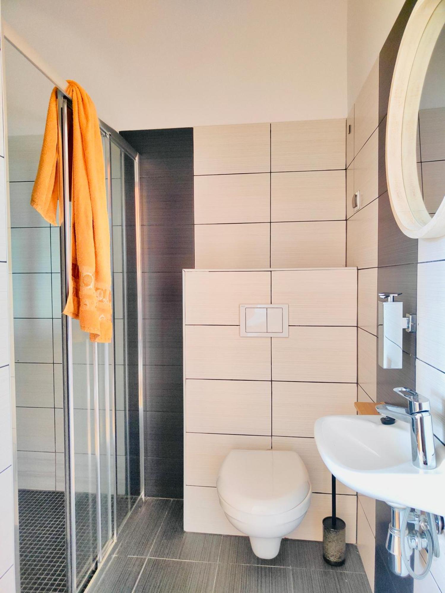 Hotel Dom Bez Scian à Gubin Extérieur photo